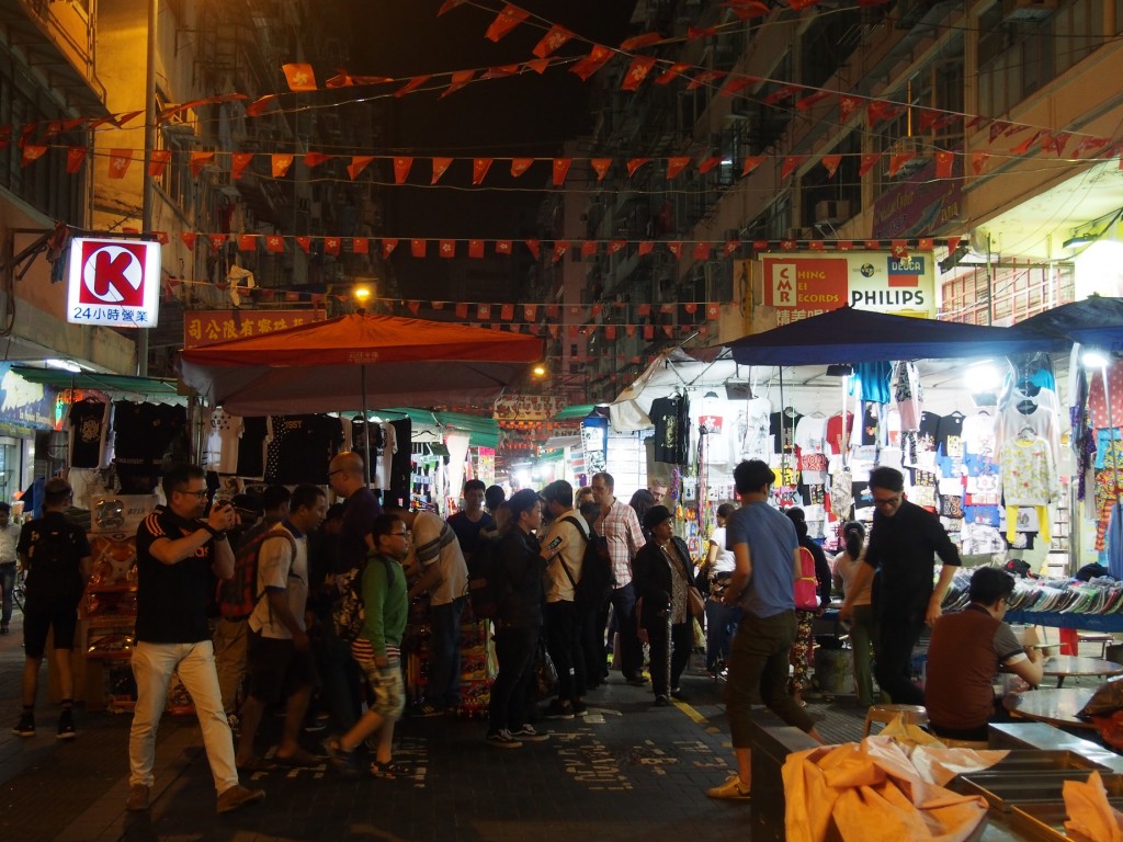 Ночной рынок на Temple Street